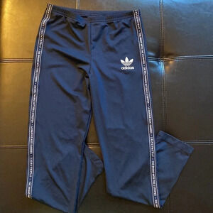 Adidas Trefoil Logo Navy 3/4 Crop Leggings​​​​​​​​​​
